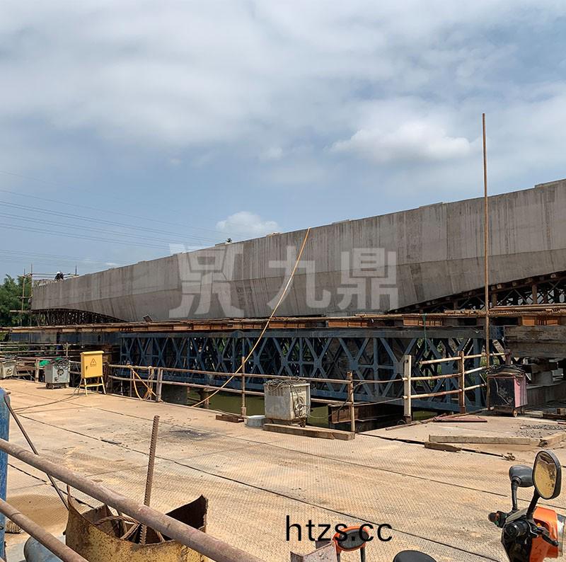 現澆樑(liang)鋼(gang)支(zhi)撐(cheng)