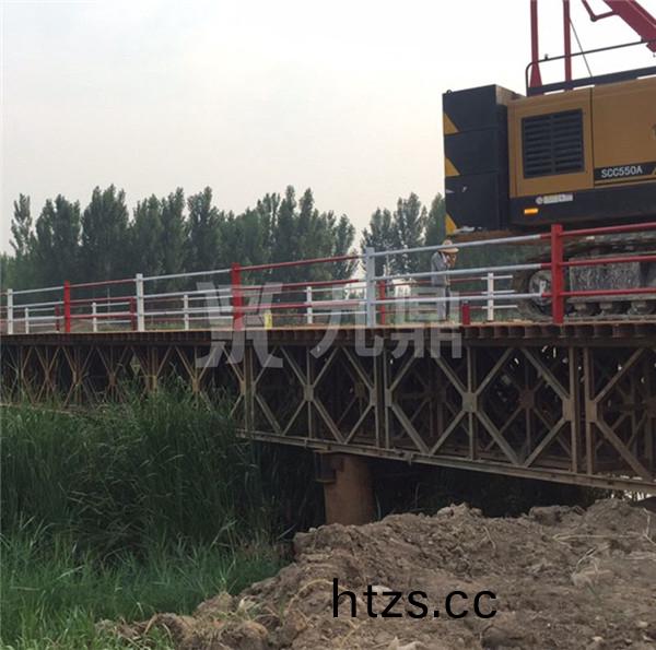 鋼(gang)便橋(qiao)可進(jin)行(xing)重(zhong)復組(zu)裝(zhuang)咊(he)循環使(shi)用(yong)