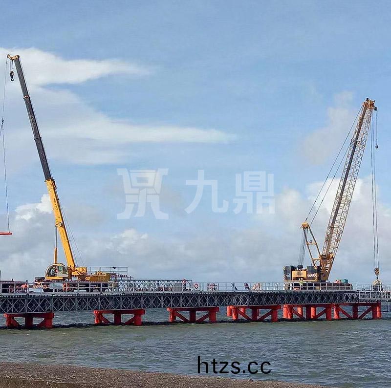 貝雷橋安裝后進(jin)行調直校整